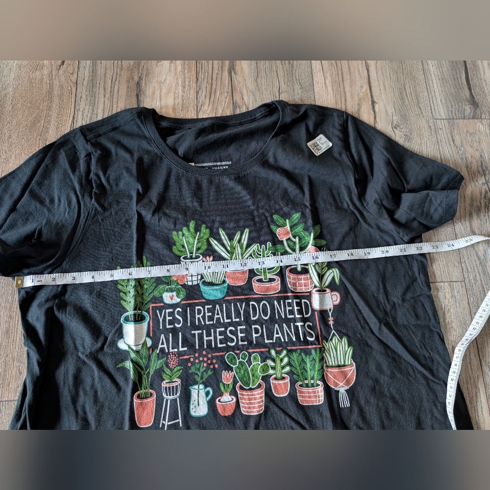 Plant Lady Graphic T-Shirt with Plant Design Black Size 2X NWT - Picture 5 of 8
